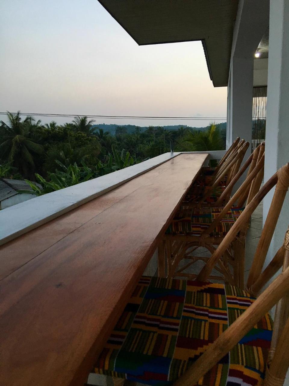 Serenity Haven Lodge Busua Exterior photo