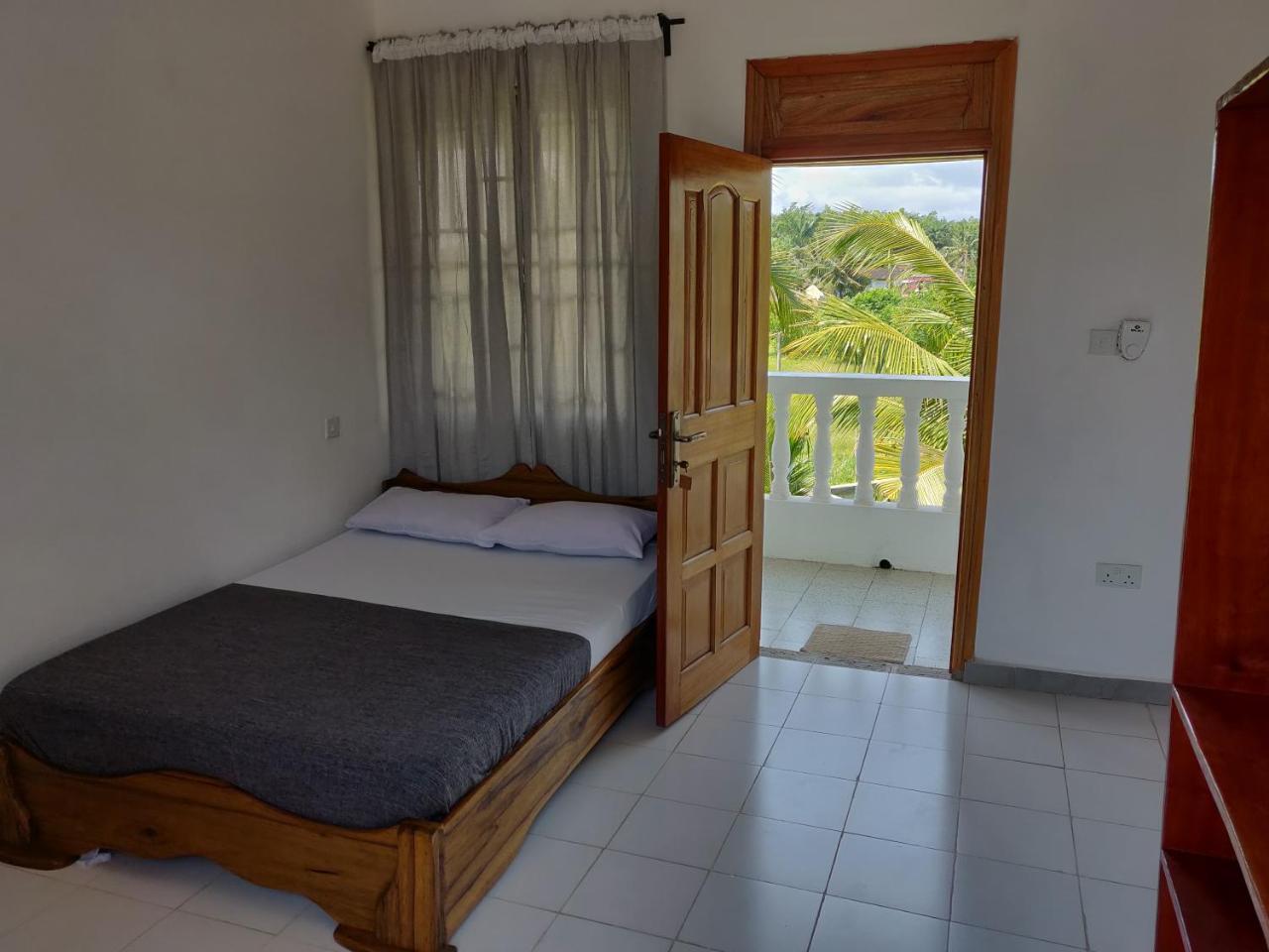 Serenity Haven Lodge Busua Room photo